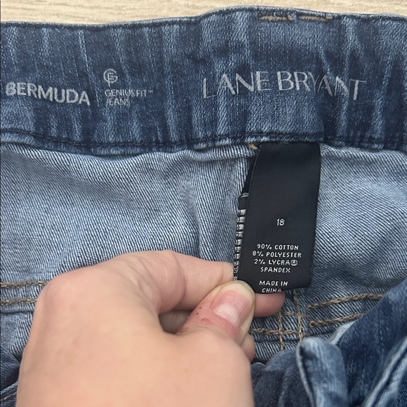 Lane Bryant Classic Blue Bermuda Length Cuffed Jean Shorts Size 18 Jorts Denim - Picture 4 of 6